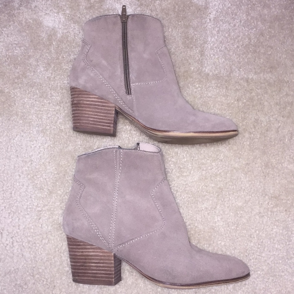 ALDO suede beige ankle boots